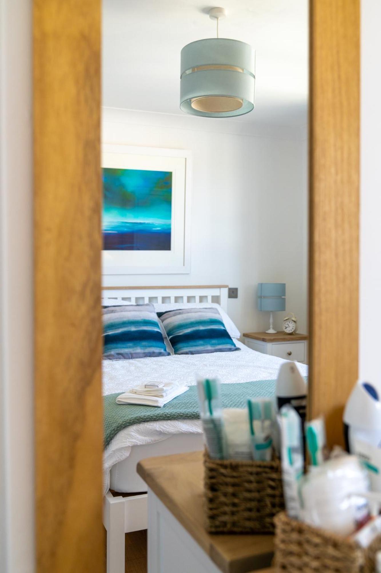 Trethvor House Ensuite Double Room With Free Parking In Quiet Residential Area Padstow Bagian luar foto