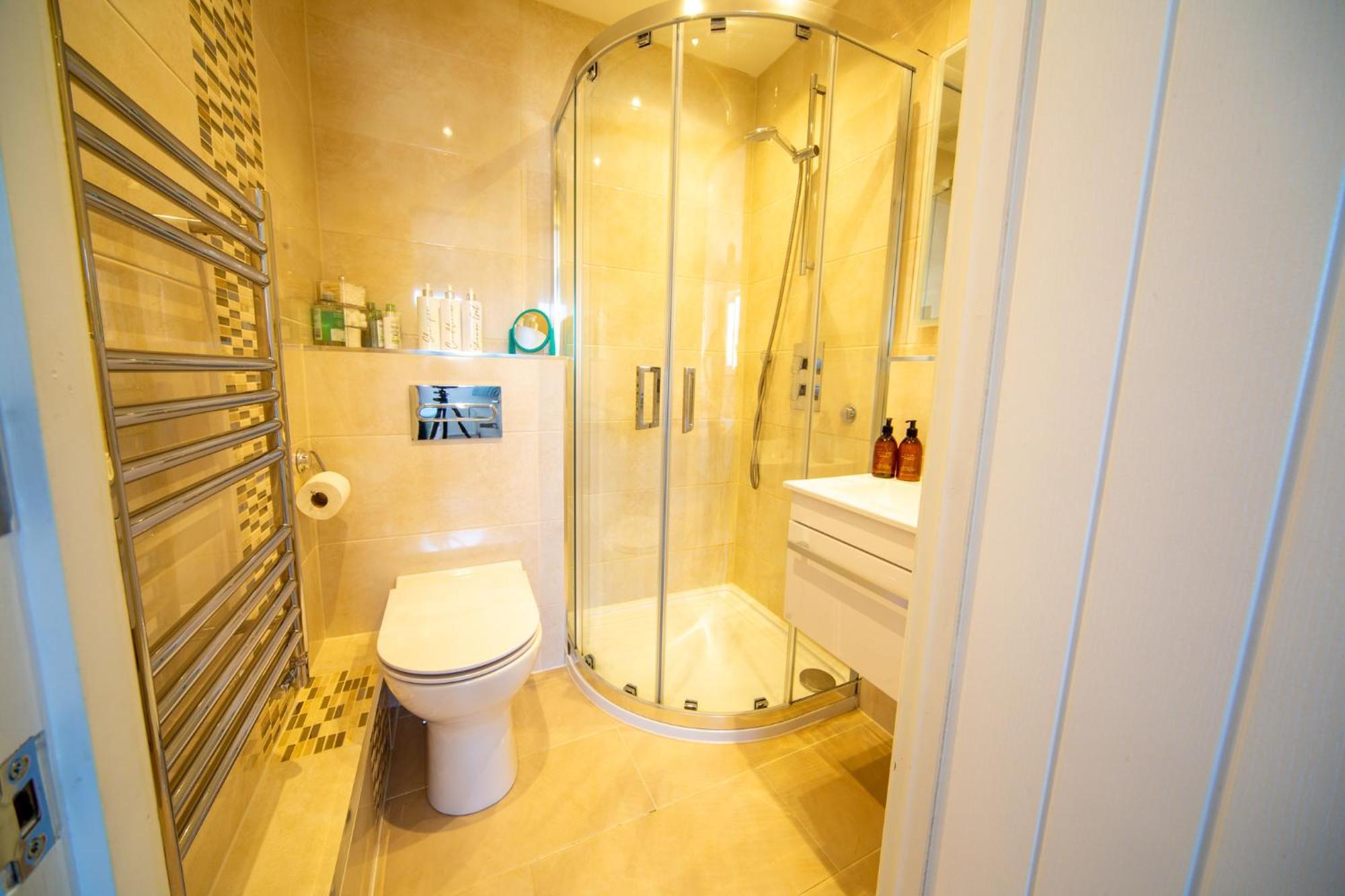 Trethvor House Ensuite Double Room With Free Parking In Quiet Residential Area Padstow Bagian luar foto