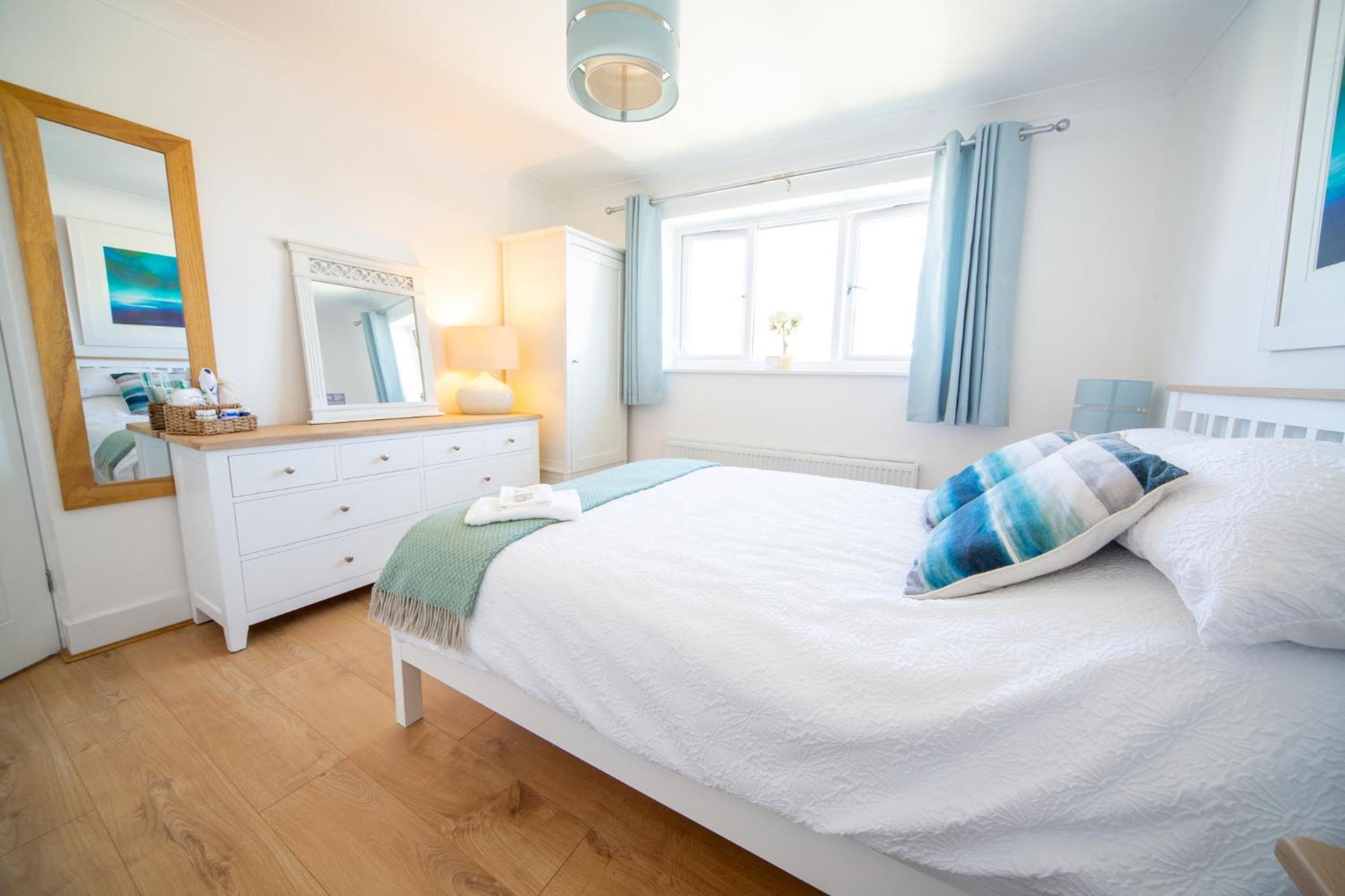 Trethvor House Ensuite Double Room With Free Parking In Quiet Residential Area Padstow Bagian luar foto
